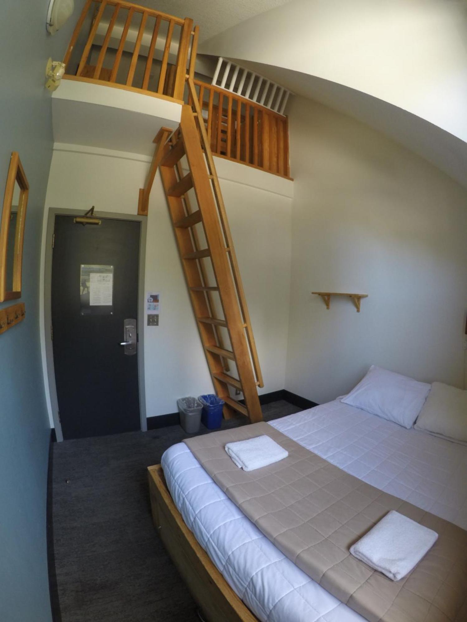 Hi Lake Louise Alpine Centre - Hostel Kültér fotó