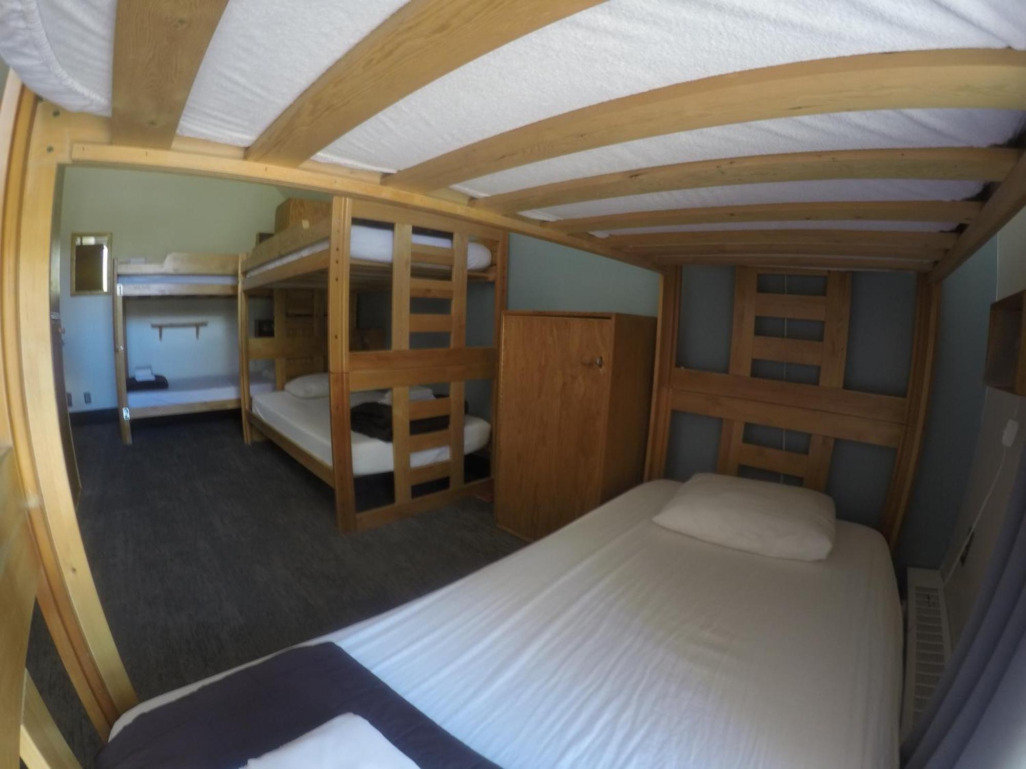 Hi Lake Louise Alpine Centre - Hostel Kültér fotó